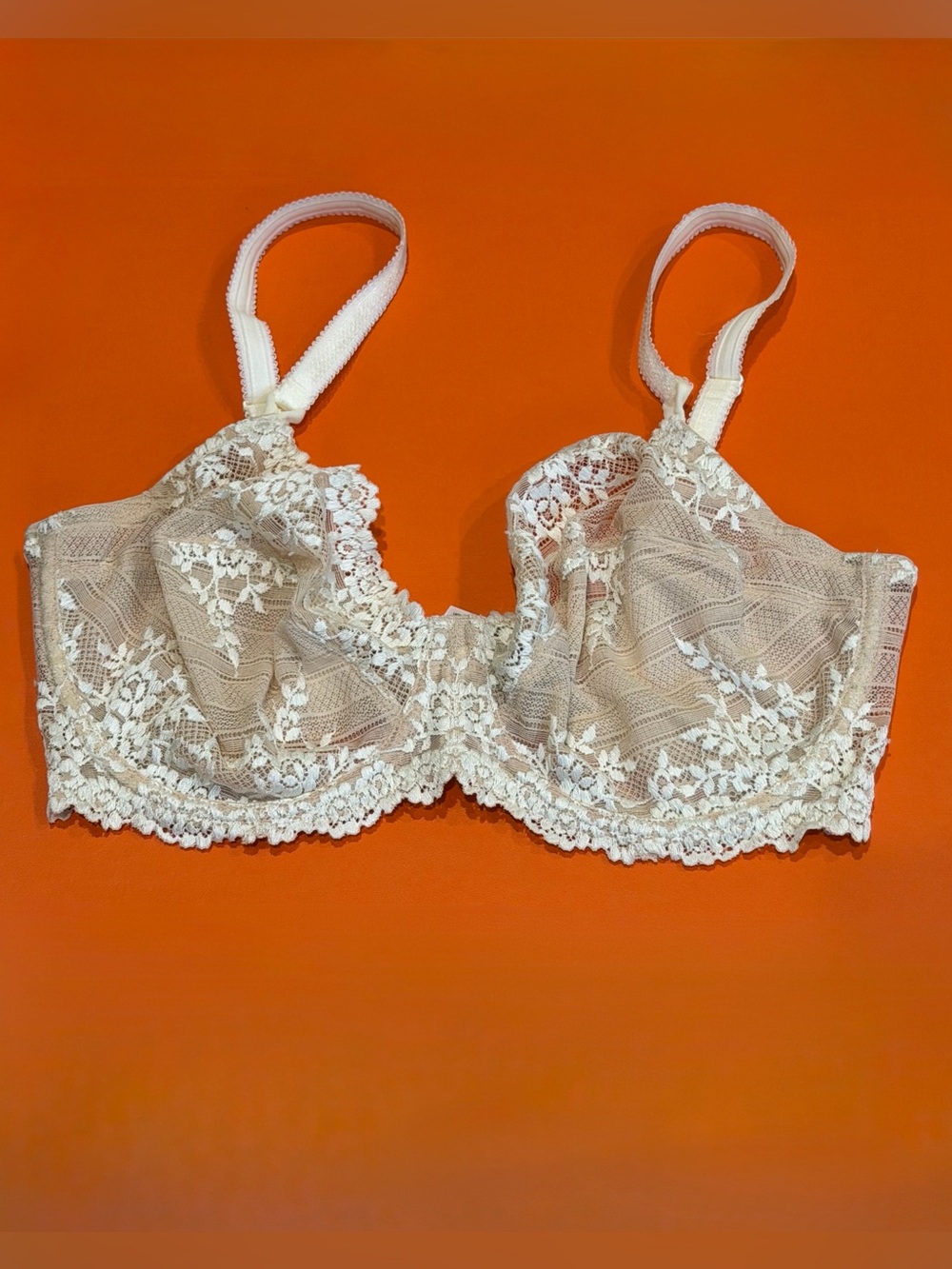 Wacoal Beige Lace Underwire Bra 38DD